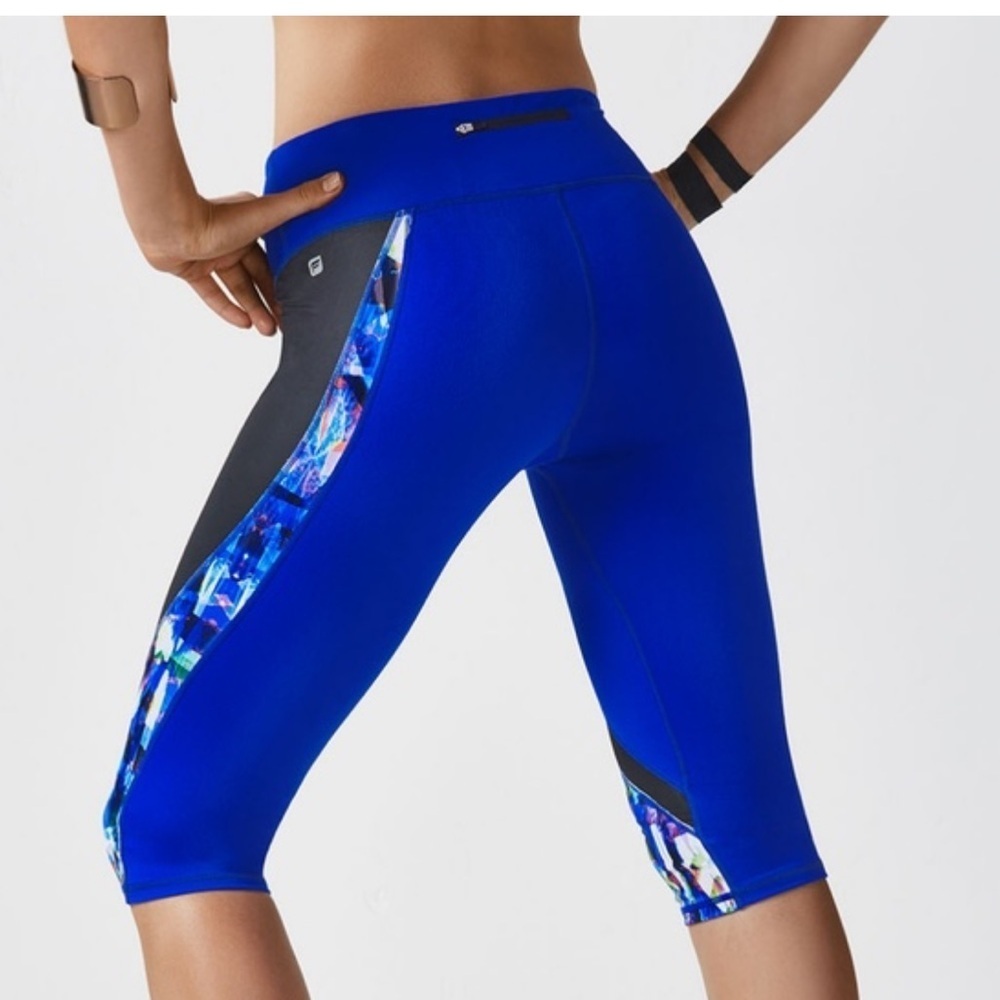 Fabletics Navassa Crop Leggings Workout Long Shorts Blue Black Stretch Medium